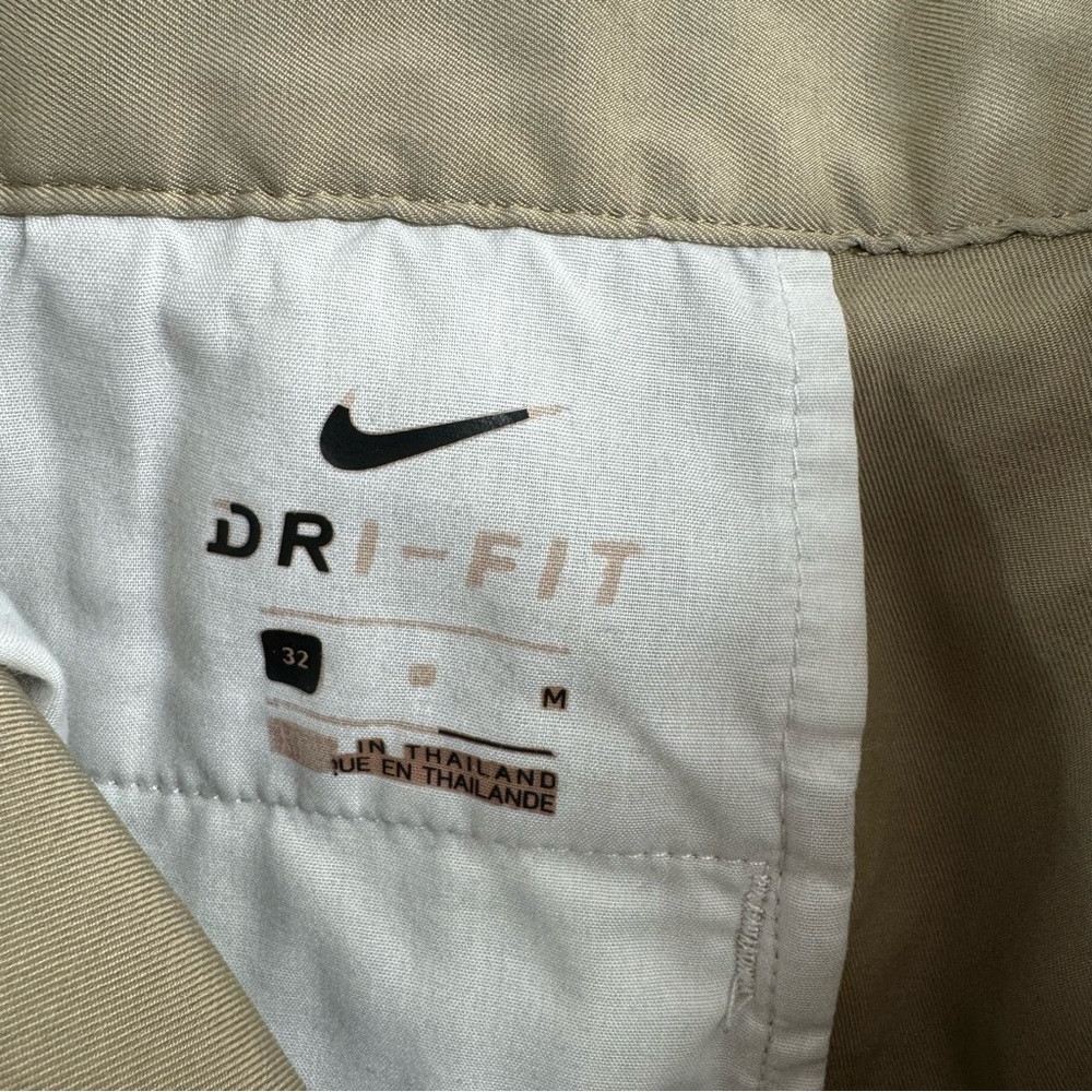 Nike Men’s Khaki Dri-FIT Golf Shorts – Size 32/M, Zipper Fly - Picture 10 of 10